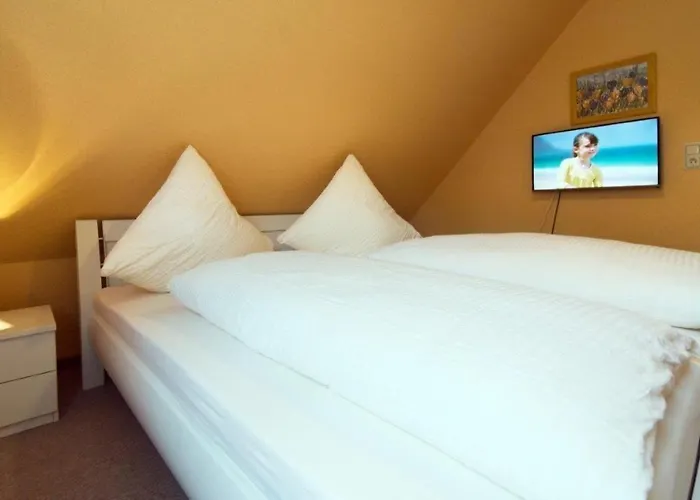 Ferienhaus-waterkant-bis-6-personen-mit-garten Feriehus Norddeich (Norden)